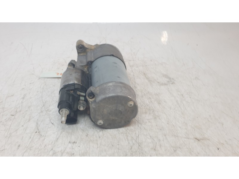 Recambio de motor arranque para bmw 1 (f40) 118 d referencia OEM IAM 12418580390 ARF410004 