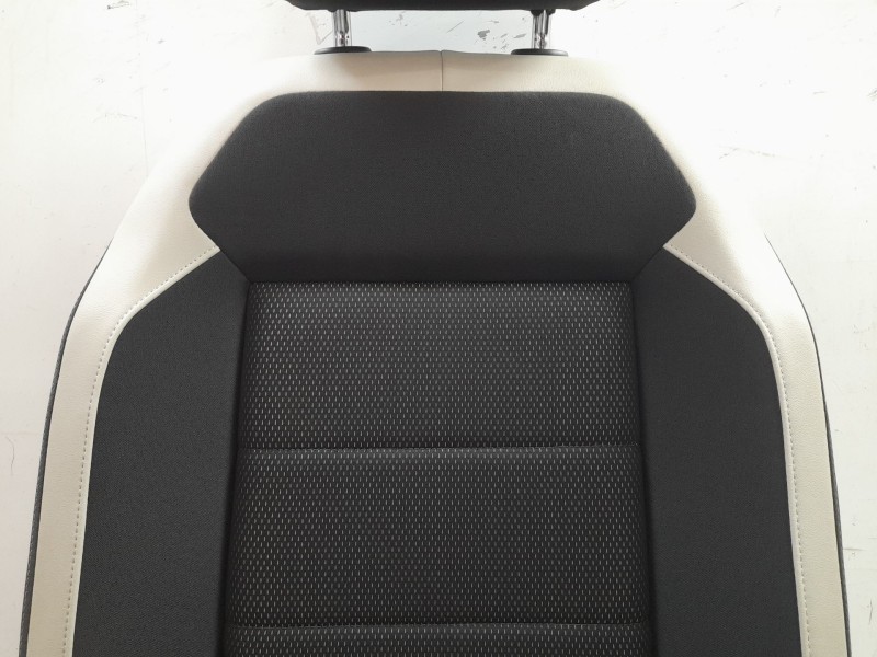 Recambio de juego asientos completo para volkswagen t-roc (a11, d11) 2.0 tdi referencia OEM IAM 2GA881405J  