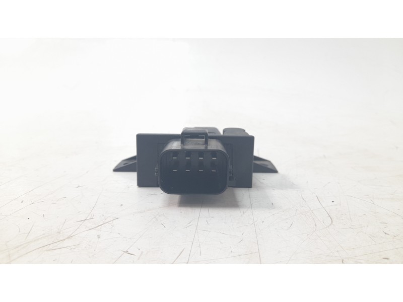 Recambio de modulo electronico para land rover range rover velar 2.0 turbo cat referencia OEM IAM FK729D370  