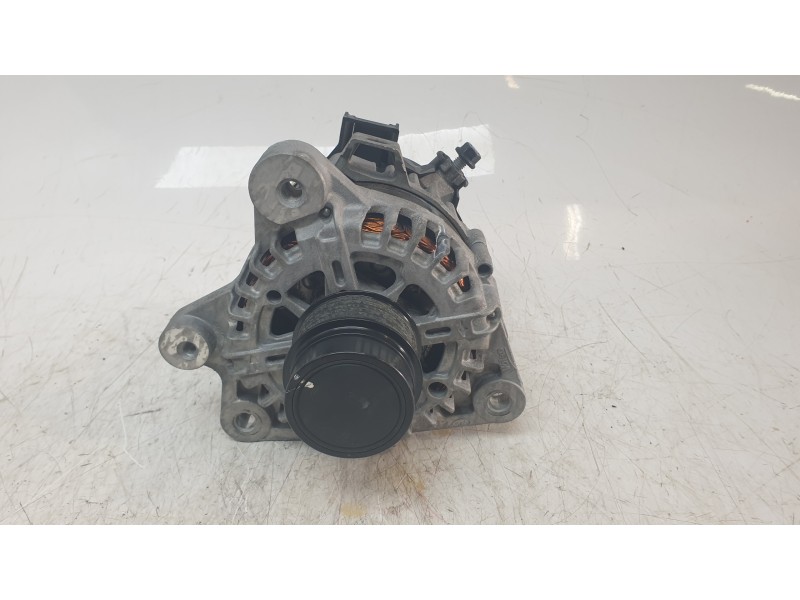 Recambio de alternador para hyundai tucson (nx) klass 2wd referencia OEM IAM 373002M520  