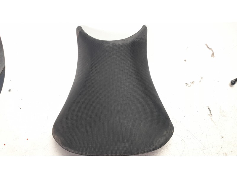 Recambio de asiento para honda cb 500f referencia OEM IAM 77100MJWJ02ZA  