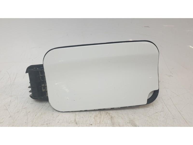 Recambio de tapa exterior combustible para peugeot rifter 1.5 bluehdi 100 referencia OEM IAM 9817924480  
