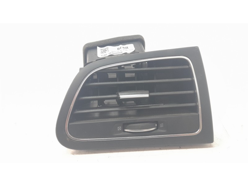 Recambio de rejilla aireadora para renault megane iv hatchback (b9a/m/n_) 1.3 tce 140 (b9nb) referencia OEM IAM 687600666  