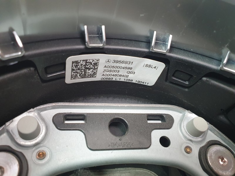 Recambio de volante para mercedes-benz b-klasse (bm 247) b 180 referencia OEM IAM A0050004599  