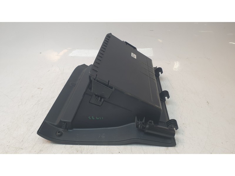 Recambio de guantera para ford kuga titanium referencia OEM IAM LV4BS060T10AL  