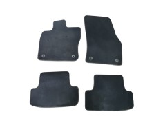 Recambio de juego alfombrillas para volkswagen t-roc (a11, d11) 2.0 tdi referencia OEM IAM 2GA863011  
