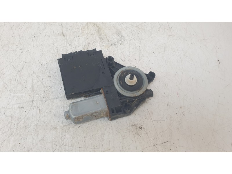 Recambio de motor elevalunas delantero izquierdo para volvo xc40 (536) b4 mild-hybrid referencia OEM IAM 31674755  