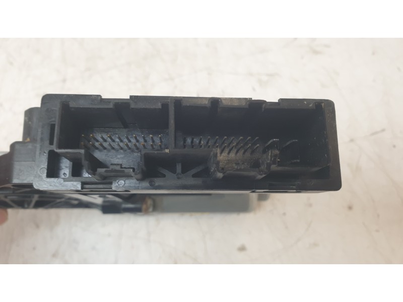 Recambio de motor elevalunas delantero izquierdo para volvo xc40 (536) b4 mild-hybrid referencia OEM IAM 31674755  