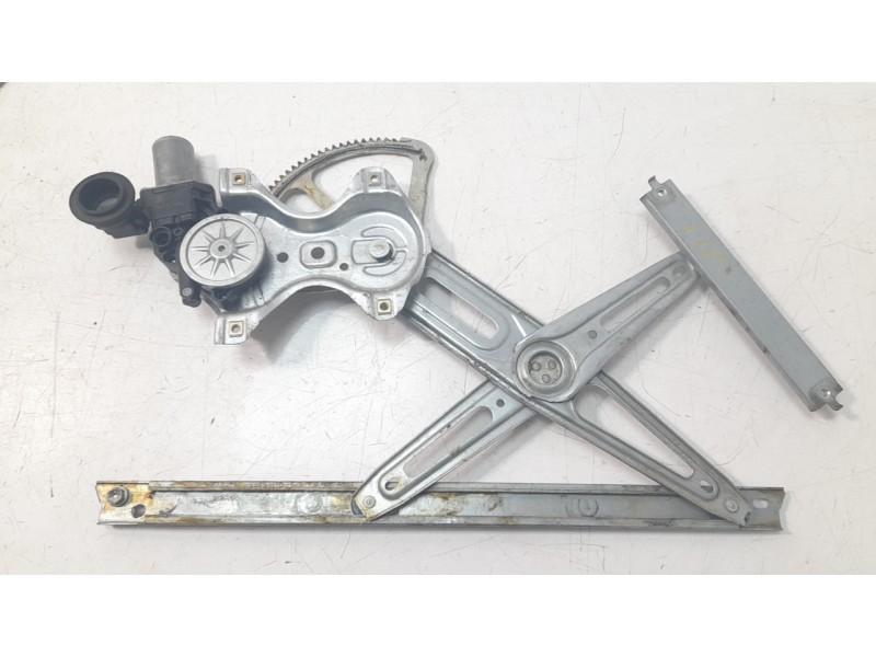 Recambio de elevalunas delantero izquierdo para toyota hilux (gun1) doble cabina dlx 4x4 referencia OEM IAM 698020K150  