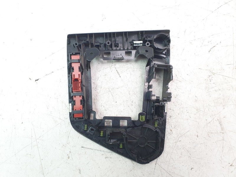 Recambio de moldura para volkswagen tiguan (ad1, ax1) 1.4 tsi referencia OEM IAM 5NB864263  