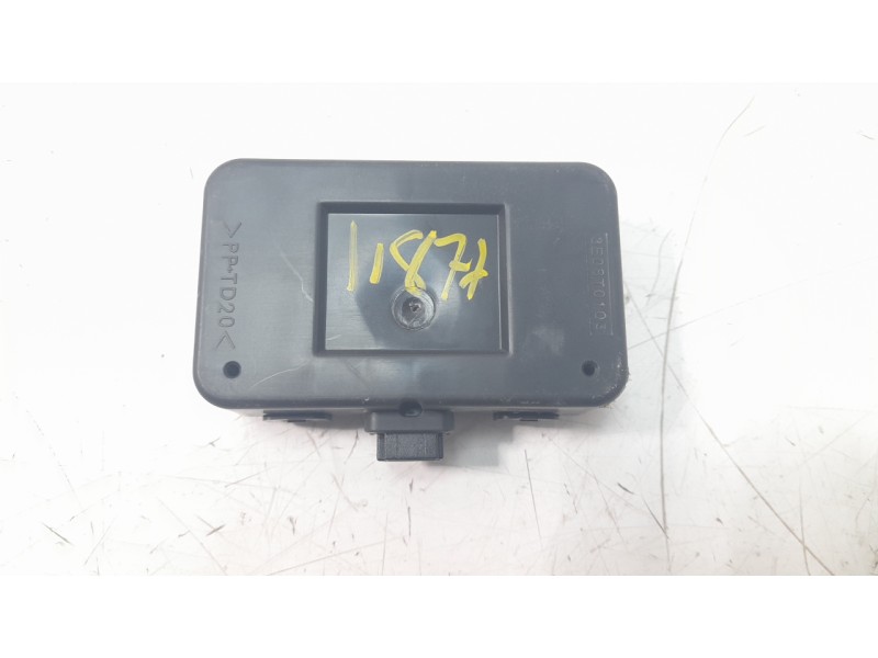 Recambio de modulo electronico para land rover discovery sport hse referencia OEM IAM FK7215K602  