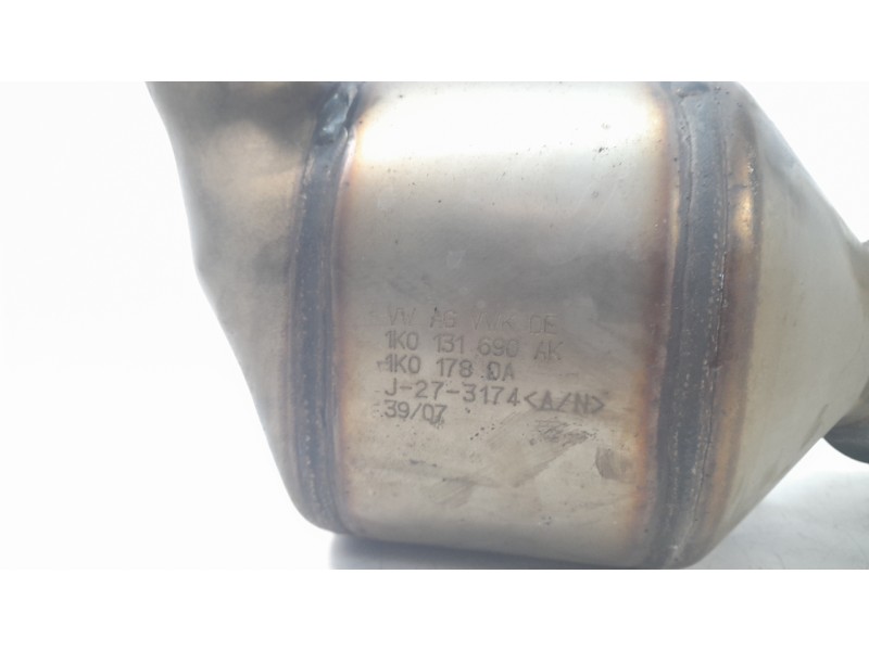 Recambio de catalizador para seat leon (1p1) 2.0 tdi 16v referencia OEM IAM 1K0131690  