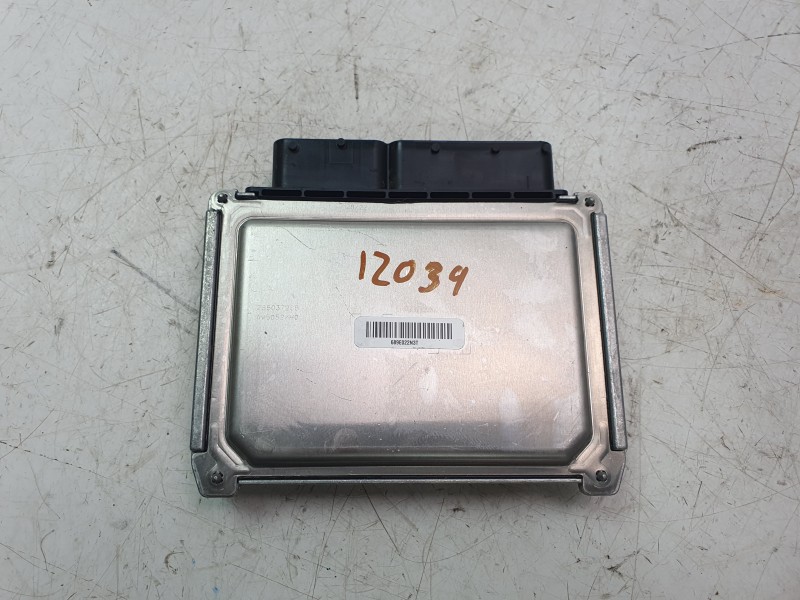 Recambio de centralita motor uce para seat ateca (khp) style xm referencia OEM IAM 05C907394D  