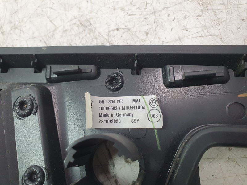 Recambio de moldura para volkswagen golf viii lim. (cd1) life referencia OEM IAM 5H1864263  