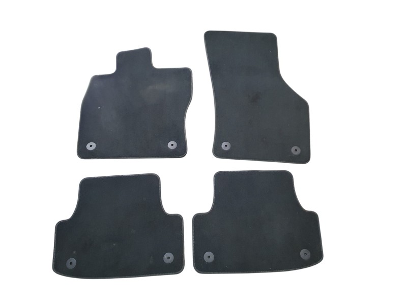Recambio de juego alfombrillas para audi a3 sportback (8vf) referencia OEM IAM 8V1864435C  