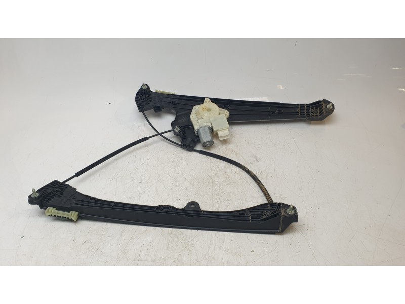 Recambio de elevalunas delantero izquierdo para renault austral techno referencia OEM IAM 807218016R  