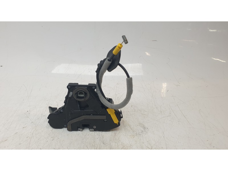 Recambio de cerradura puerta delantera izquierda para renault austral techno referencia OEM IAM 805038532R  