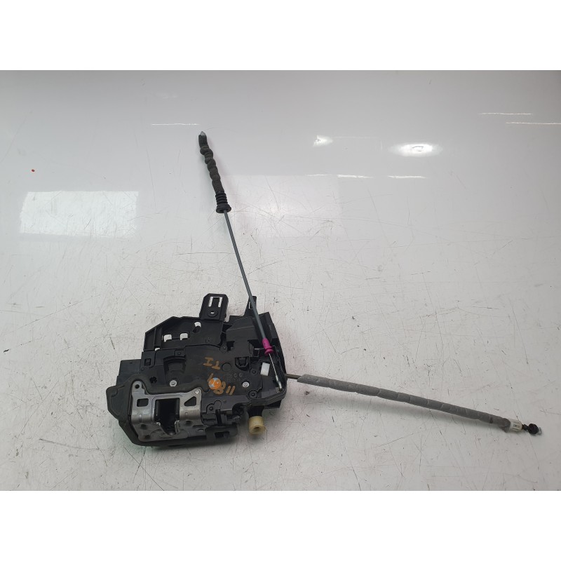 Recambio de cerradura puerta trasera izquierda para mercedes-benz b-klasse (bm 247) b 200 d referencia OEM IAM A2477331900  