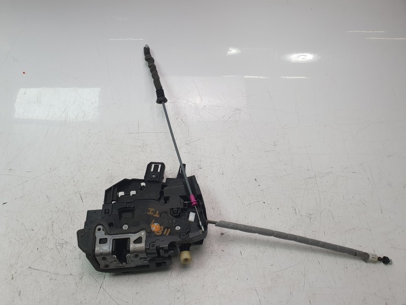 Recambio de cerradura puerta trasera izquierda para mercedes-benz b-klasse (bm 247) b 200 d referencia OEM IAM A2477331900  