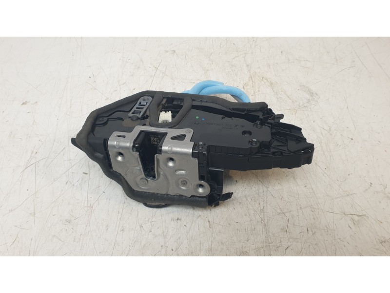 Recambio de cerradura puerta delantera izquierda para bmw serie 1 lim. (f40) 120i referencia OEM IAM 51217956135  