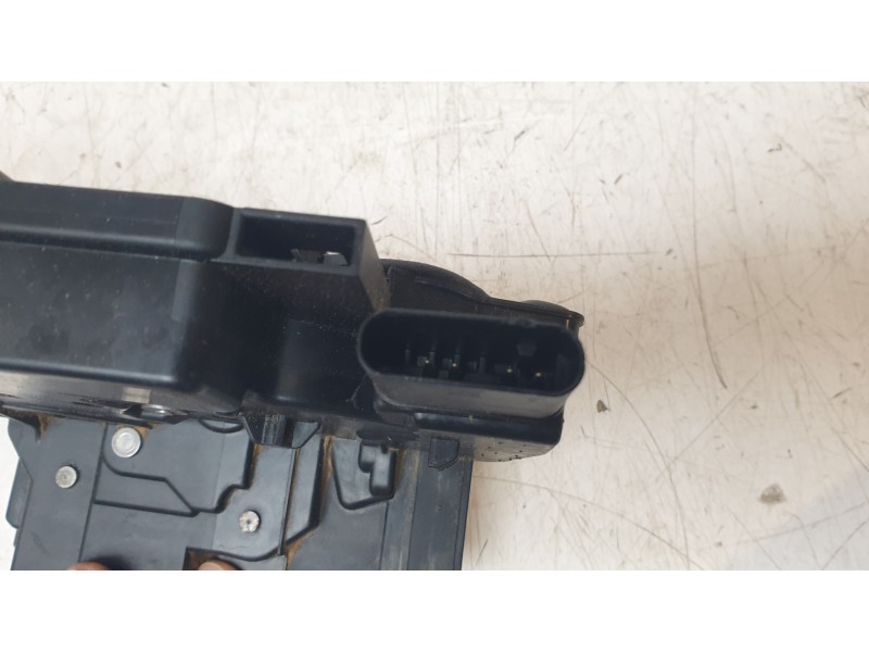 Recambio de cerradura puerta delantera derecha para mercedes-benz b-klasse (bm 247) b 180 referencia OEM IAM 0997203802  