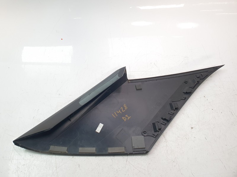 Recambio de moldura para land rover range rover velar 2.0 turbo cat referencia OEM IAM J8A229149A  