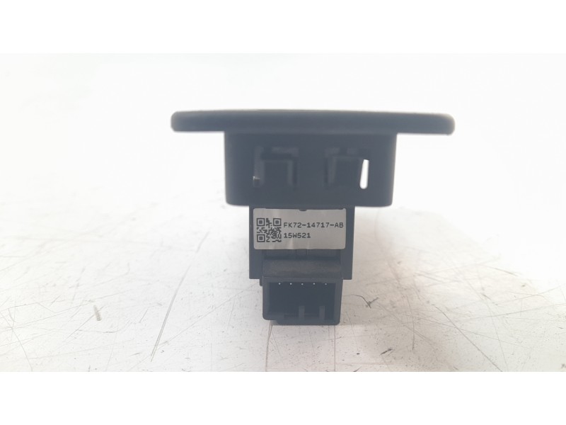 Recambio de mando elevalunas trasero derecho para land rover discovery sport hse referencia OEM IAM LR059773  