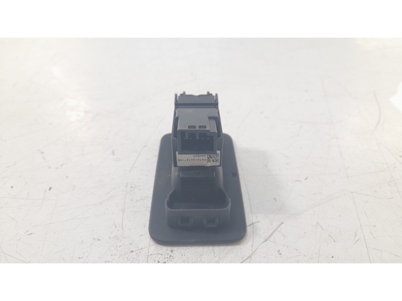 Recambio de mando elevalunas trasero derecho para land rover discovery sport hse referencia OEM IAM LR059773  