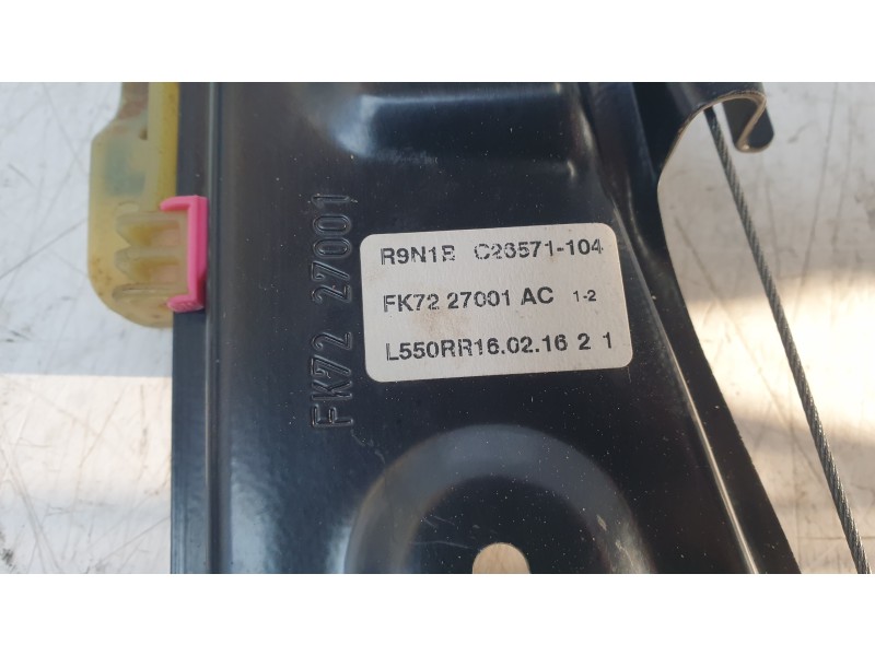 Recambio de elevalunas trasero izquierdo para land rover discovery sport hse referencia OEM IAM FK7227001AC  