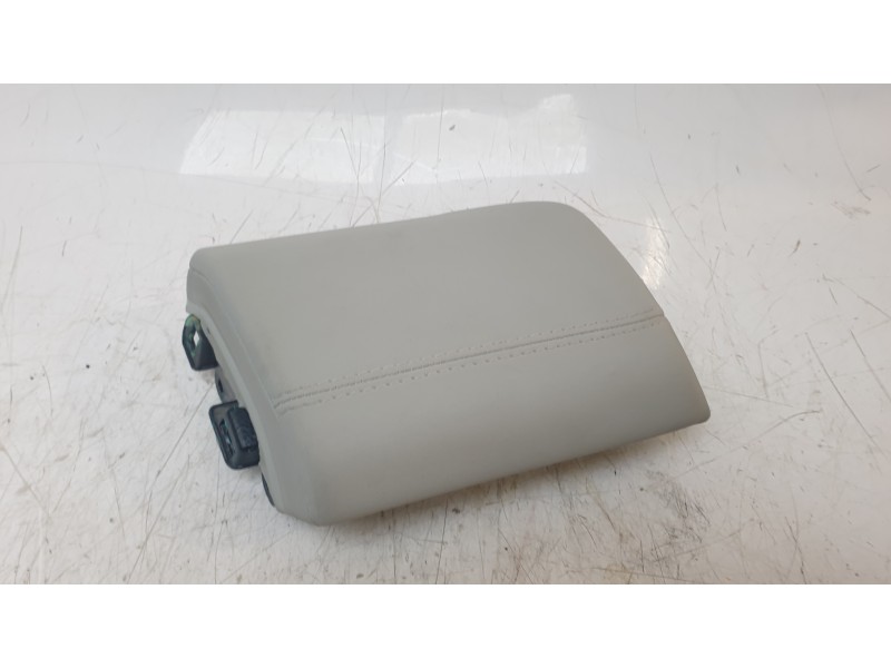 Recambio de moldura para land rover discovery sport hse referencia OEM IAM FK7204304AB  