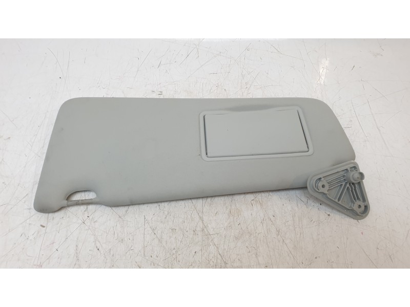 Recambio de parasol izquierdo para land rover discovery sport hse referencia OEM IAM LR060426  