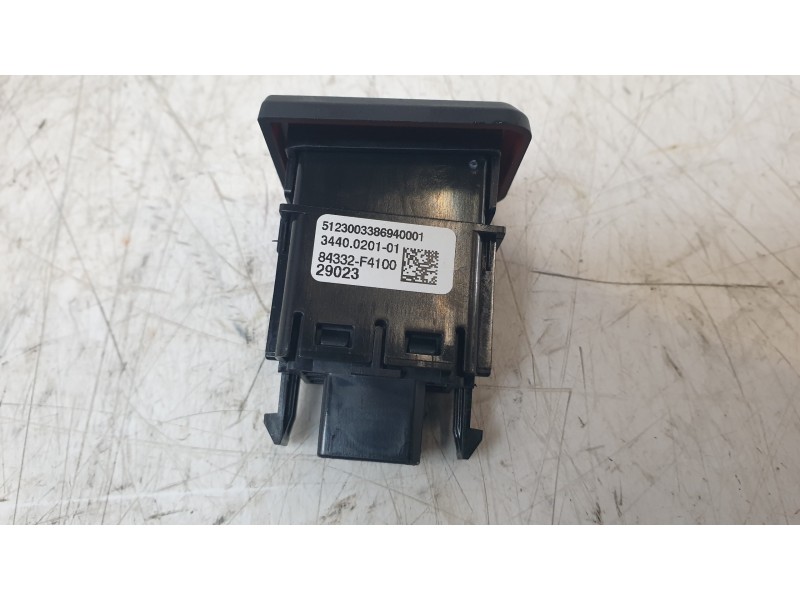 Recambio de warning para toyota c-hr hybrid active referencia OEM IAM 84332F4100  