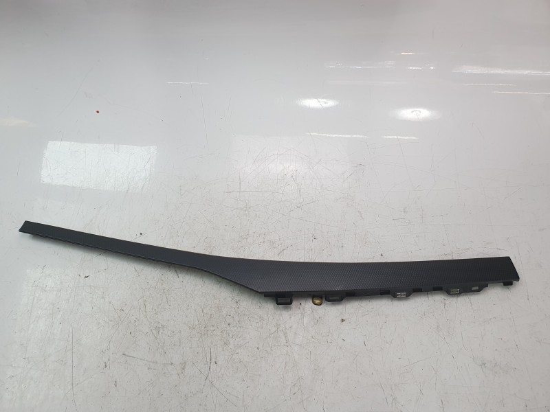 Recambio de moldura para audi q3 sportback (f3n) 35 tdi referencia OEM IAM 83B853242  