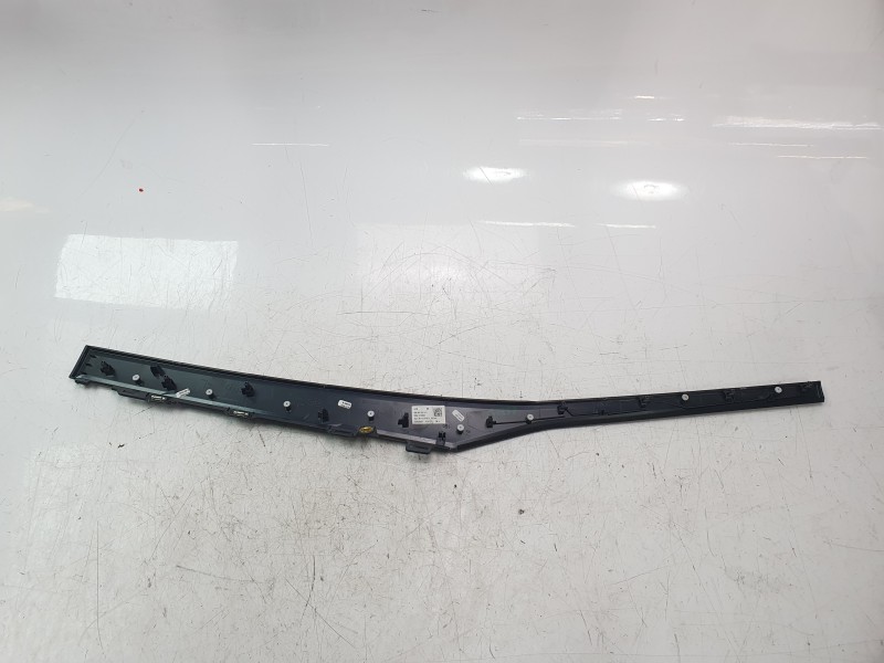 Recambio de moldura para audi q3 sportback (f3n) 35 tdi referencia OEM IAM 83B853242  