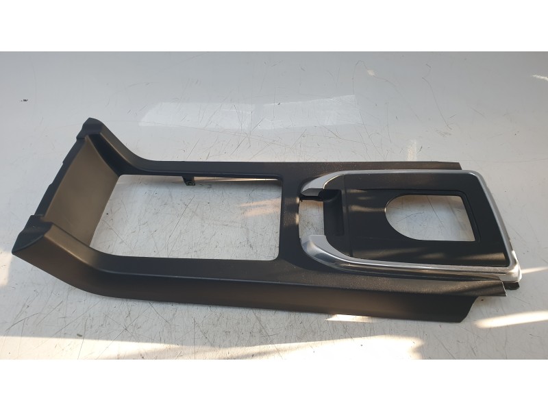 Recambio de aleron trasero para land rover discovery sport hse referencia OEM IAM FK72045K08A FK72045A66E 