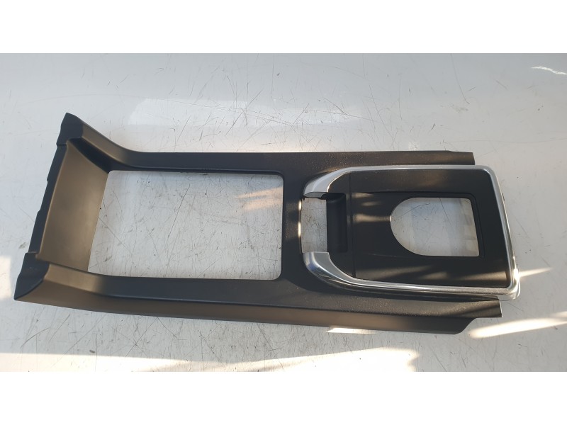 Recambio de aleron trasero para land rover discovery sport hse referencia OEM IAM FK72045K08A FK72045A66E 