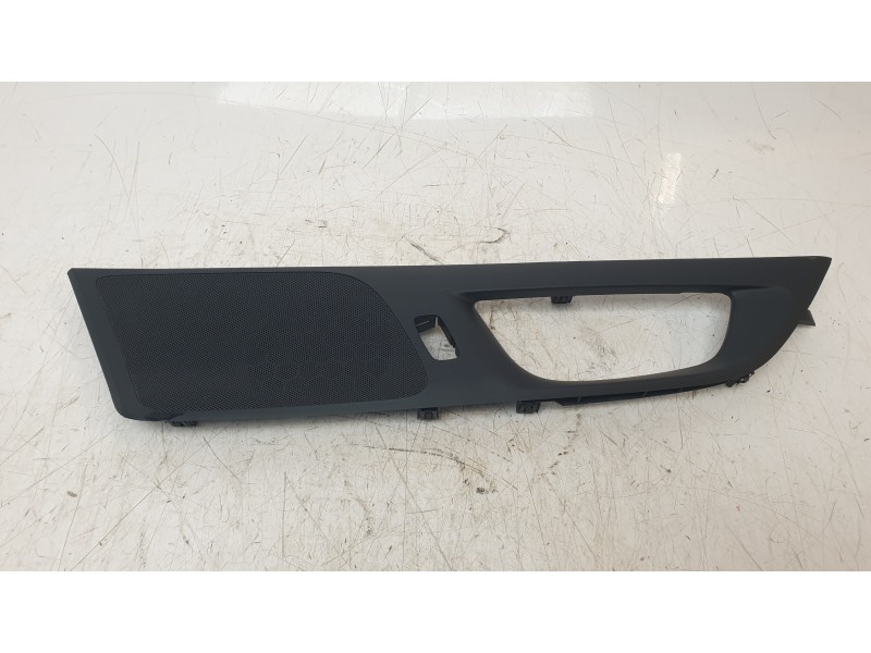 Recambio de moldura para volvo v60 ii cross country (227) d4 awd referencia OEM IAM 30747476  