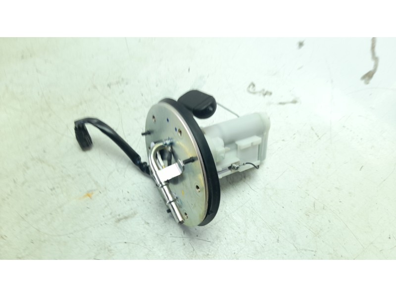 Recambio de bomba combustible para honda cb 500f referencia OEM IAM UCT35HU66 16700MKPJ02 