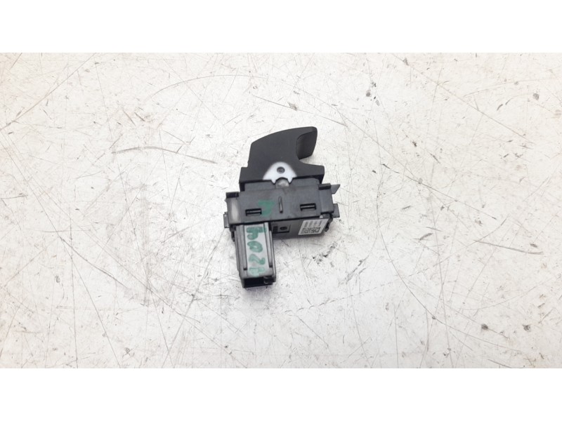 Recambio de mando elevalunas delantero derecho para seat arona fr referencia OEM IAM 5G0959855P  