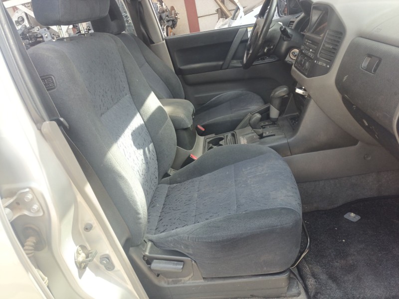 Recambio de juego asientos completo para mitsubishi montero iii (v7_w, v6_w) 3.2 di-d (v68w, v78w) referencia OEM IAM   