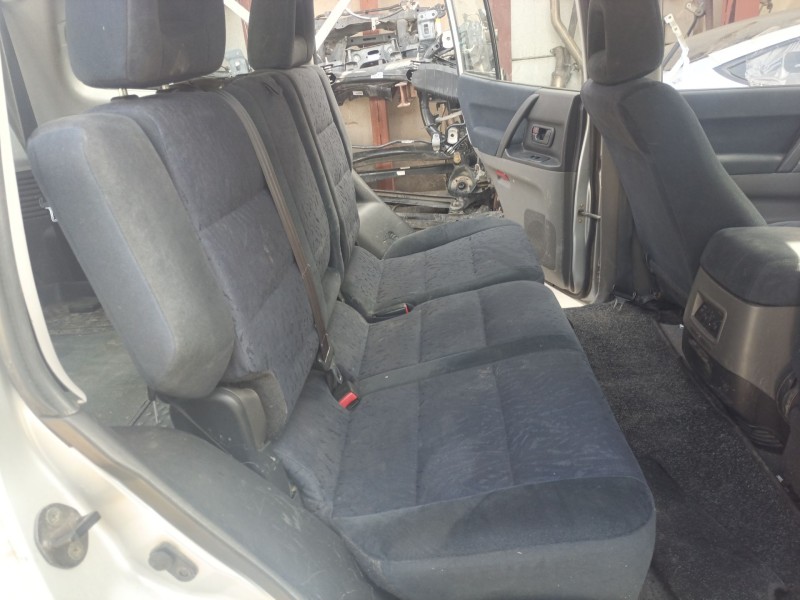Recambio de juego asientos completo para mitsubishi montero iii (v7_w, v6_w) 3.2 di-d (v68w, v78w) referencia OEM IAM   