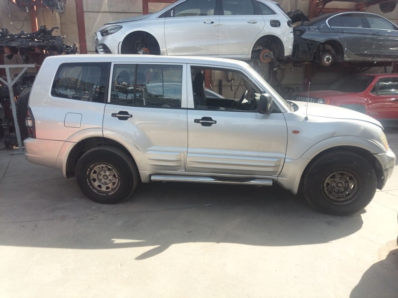 mitsubishi montero iii (v7_w, v6_w) del año 2001