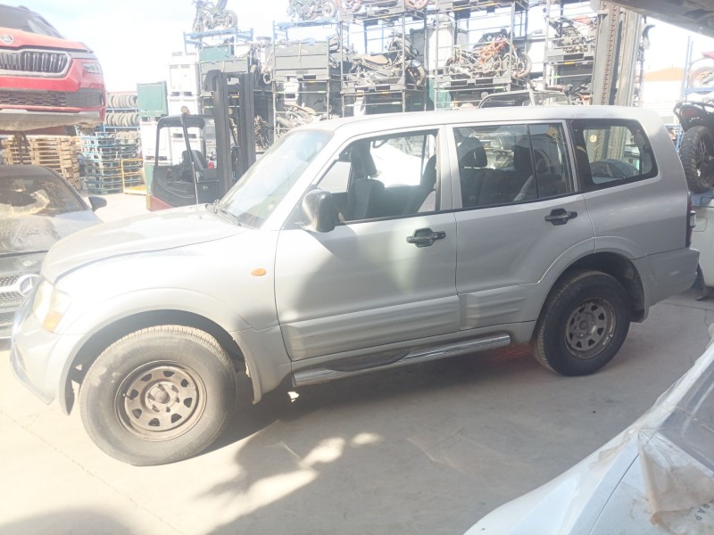 mitsubishi montero iii (v7_w, v6_w) del año 2001