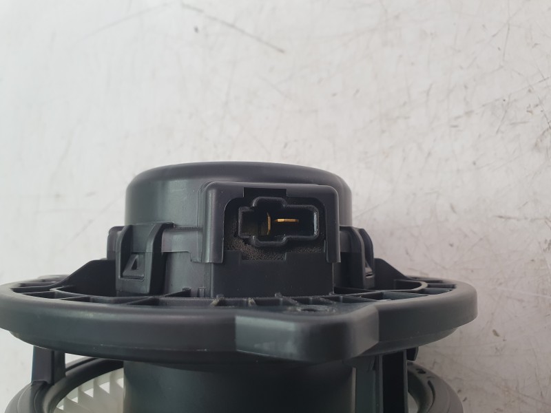 Recambio de ventilador calefaccion para kia sportage v (nq5) 1.6 t-gdi referencia OEM IAM 97113N9000  