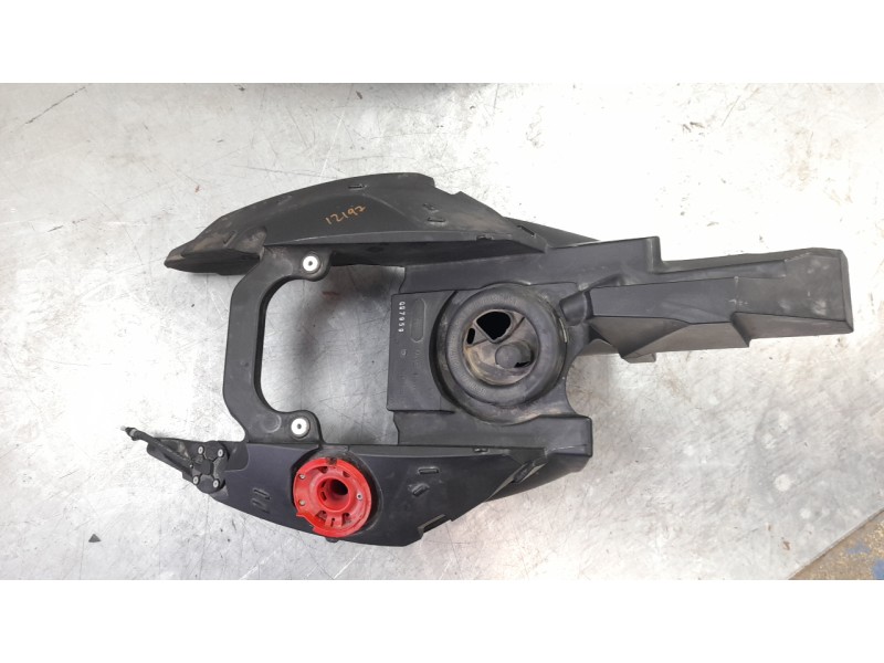 Recambio de deposito combustible para bmw f ( - 800cc) f 700 gs (k70) referencia OEM IAM 16118557630  