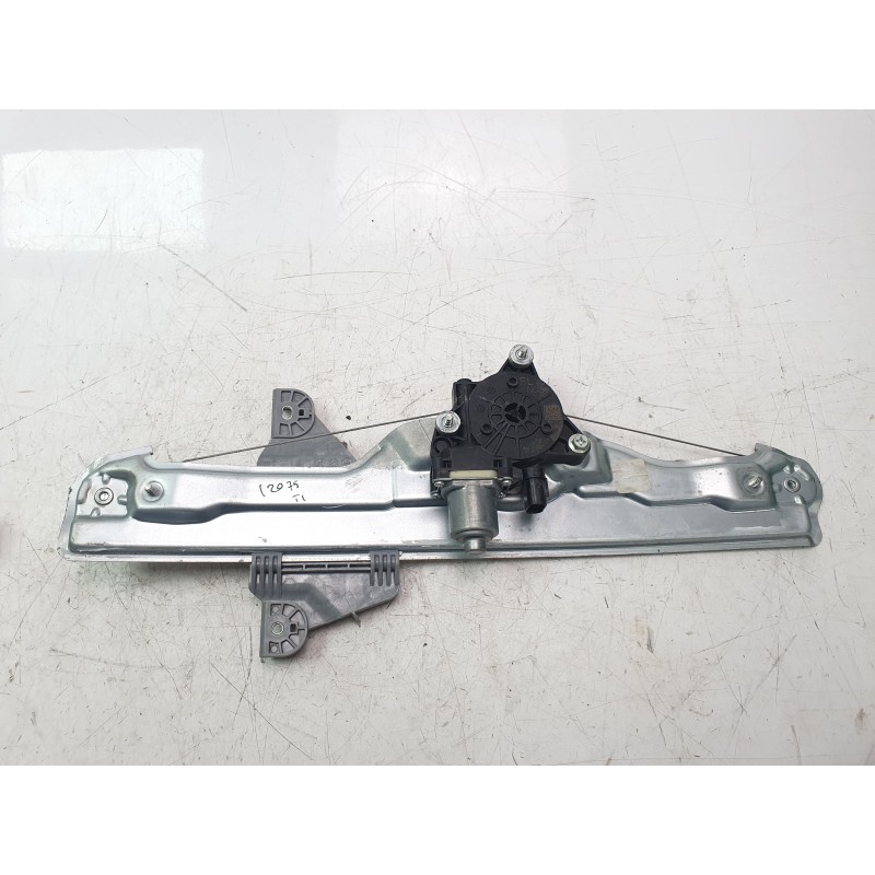 Recambio de elevalunas trasero izquierdo para kia sportage v (nq5) 1.6 t-gdi referencia OEM IAM 82403R2000  