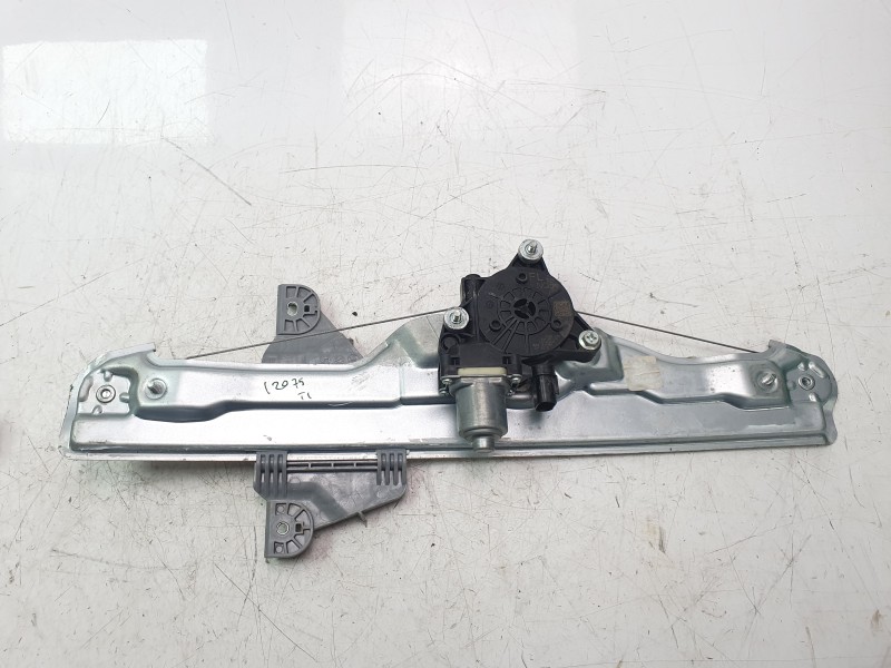 Recambio de elevalunas trasero izquierdo para kia sportage v (nq5) 1.6 t-gdi referencia OEM IAM 82403R2000  