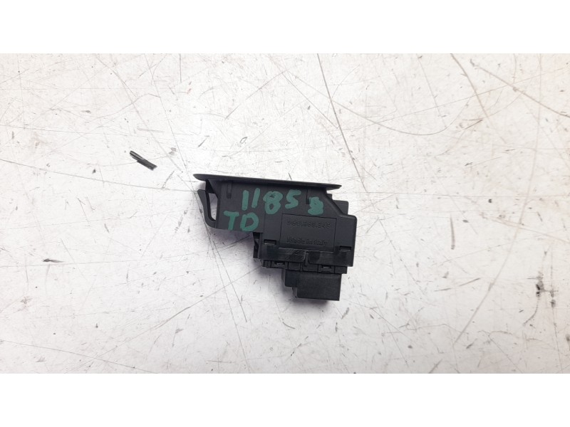 Recambio de mando elevalunas trasero derecho para volkswagen golf vii lim. (bq1) business referencia OEM IAM 5G0959855J  