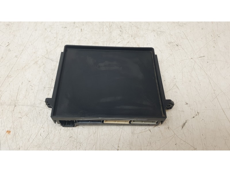 Recambio de modulo electronico para land rover range rover velar 2.0 turbo cat referencia OEM IAM J8A214C239AB  