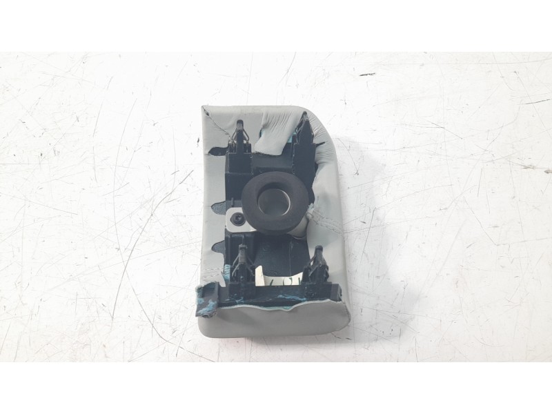 Recambio de moldura para land rover discovery sport hse referencia OEM IAM 16A1418RB9  